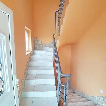 Aniko Nr 7 Apartmán Vonyarcvashegy
