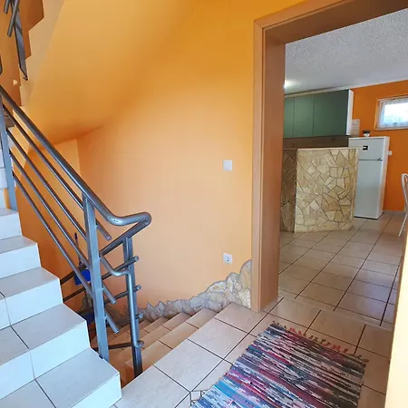 Anikó Nr 7 * Vonyarcvashegy