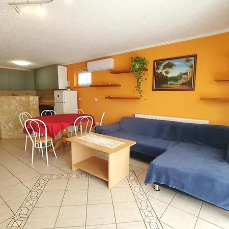 Aniko Nr 7 Appartement
