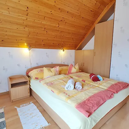 Anikó Nr 7 * Vonyarcvashegy